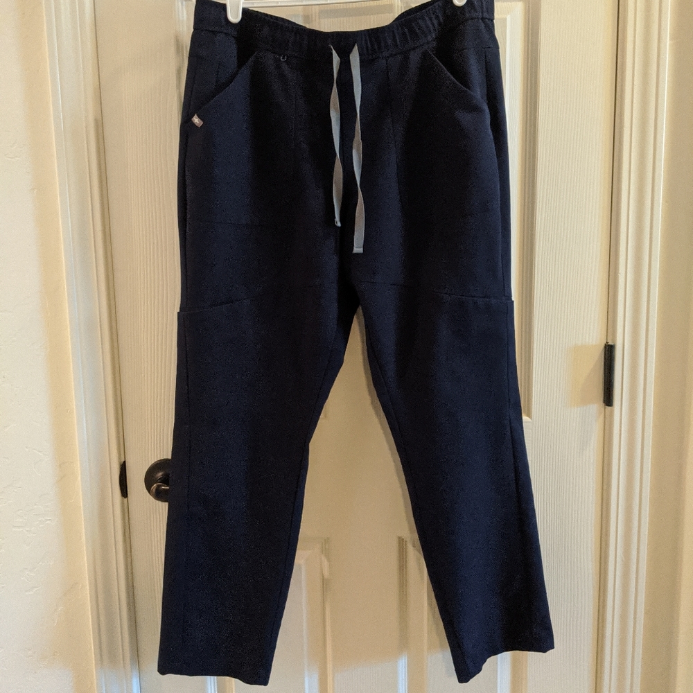 FIGS Medium Navy Kochi